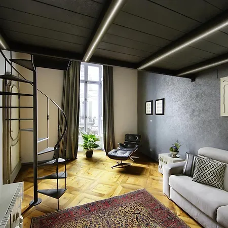 Art Experience Bed & Breakfast 4*